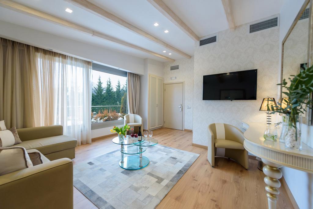 Calma Hotel & Spa 카스토리아 외부 사진