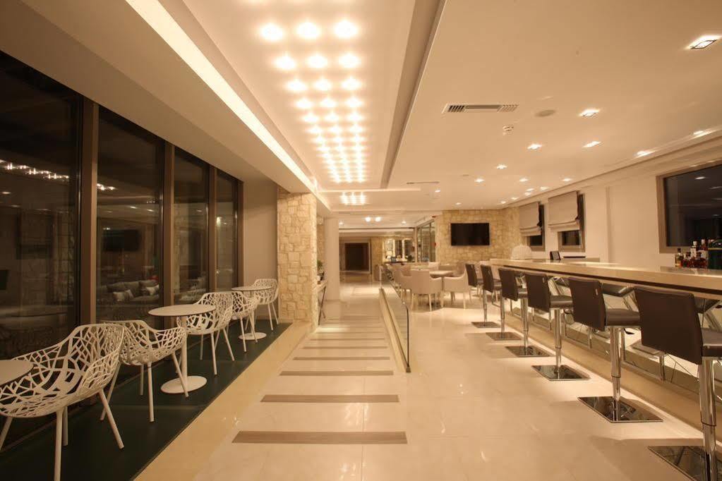 Calma Hotel & Spa 카스토리아 외부 사진