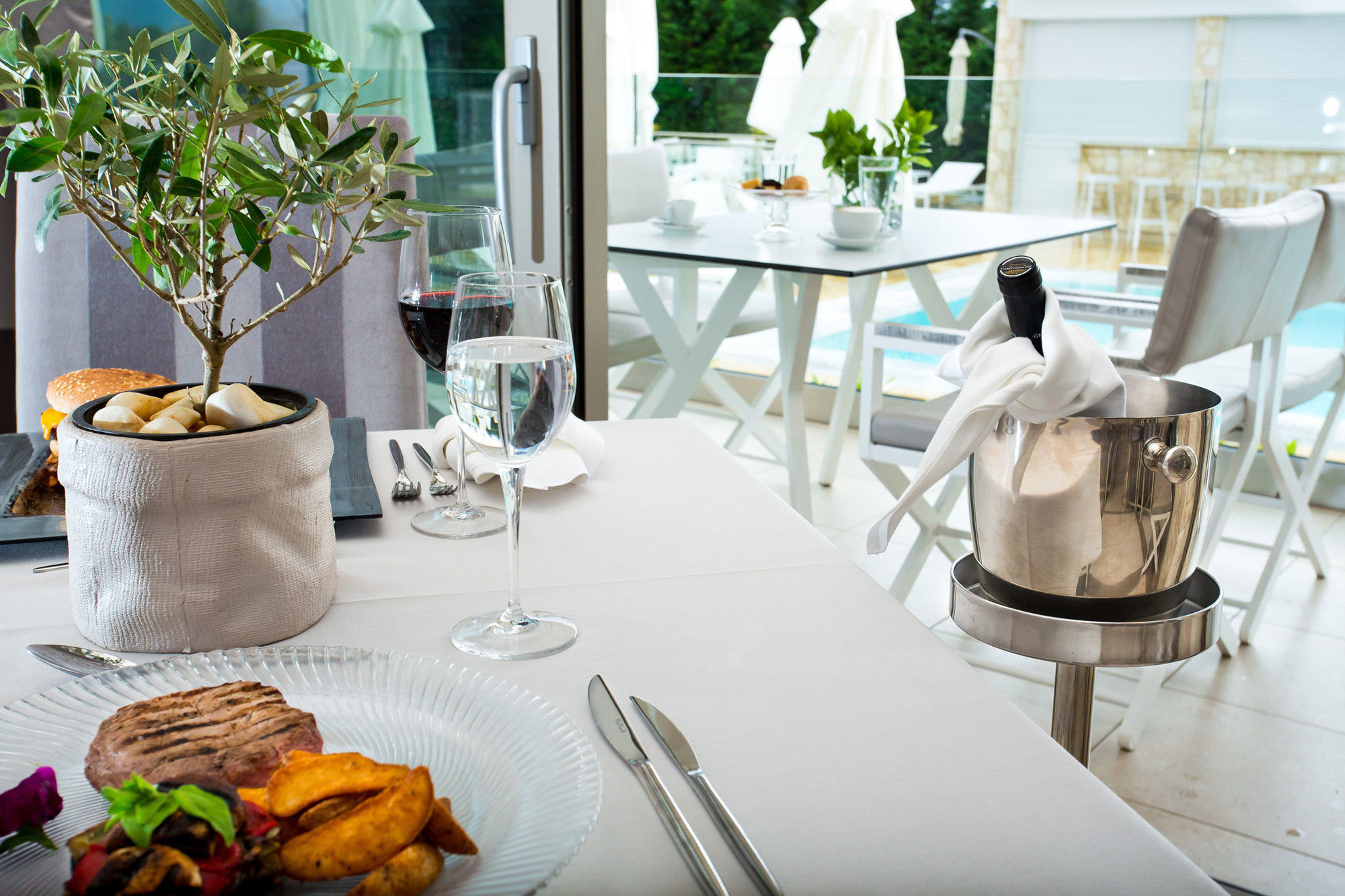 Calma Hotel & Spa 카스토리아 외부 사진